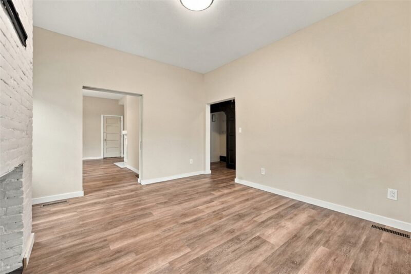 4080 Cambronne St — photo 7