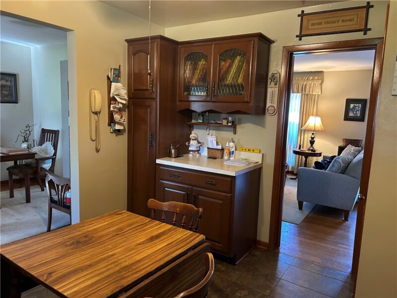 488 Toledo Drive — photo 8
