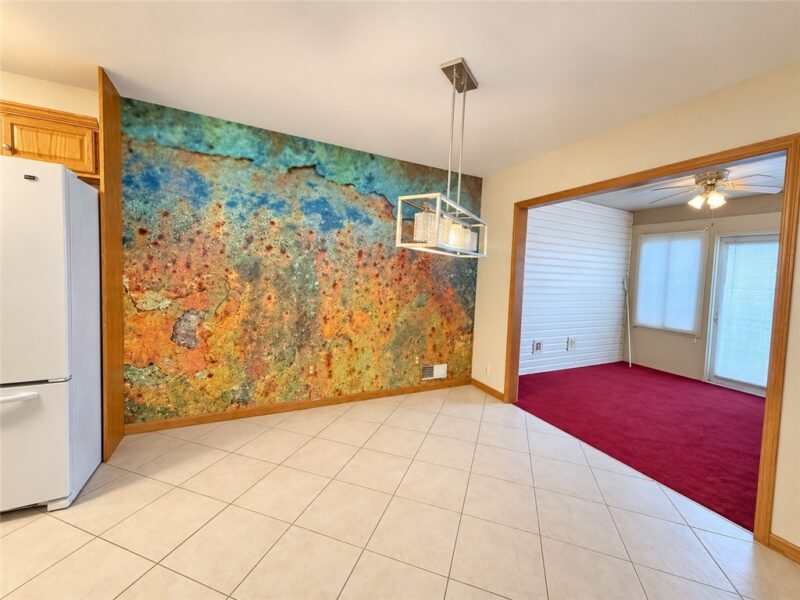 1043 Timberwood Dr — photo 6