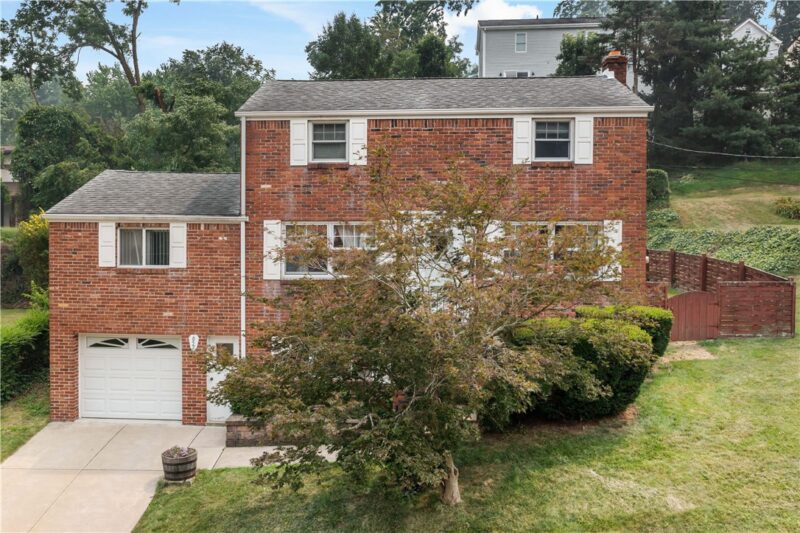 652 Fernhill Ave — photo 3