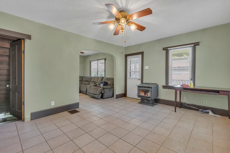 320 Pleasant STREET — photo 6