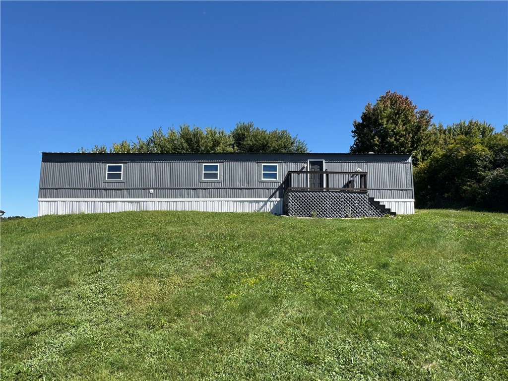 1858 Shenango Rd — photo 1