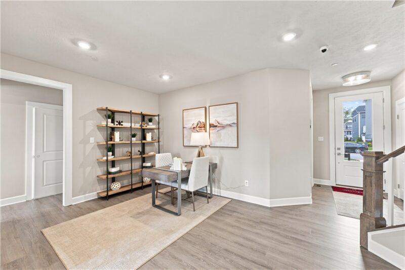 110 Hollow Oak Dr — photo 4