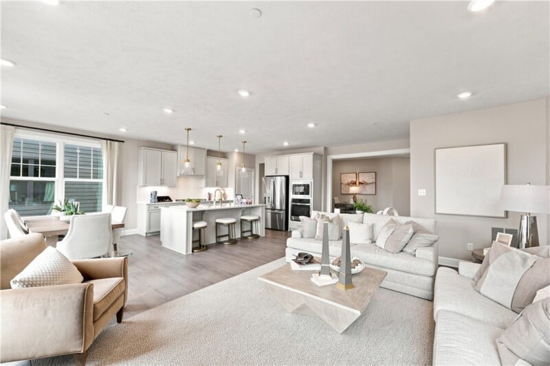 110 Hollow Oak Dr — photo 8