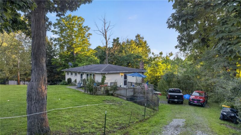 295 Linnwood Rd — photo 2