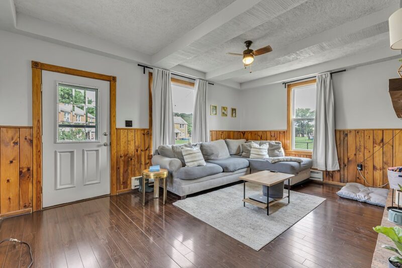 330 GREENLEE STREET — photo 4