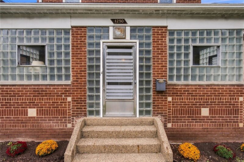 1250 Evergreen Avenue — photo 4