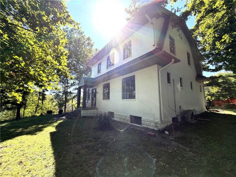 8201 Perry Highway — photo 3