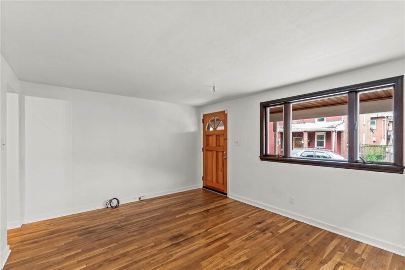 206 School St — photo 6