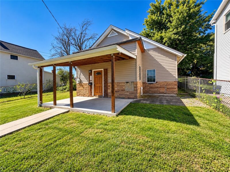713 Allen Ave — photo 2
