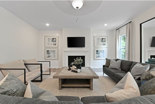 413 Pemberley Court — photo 8