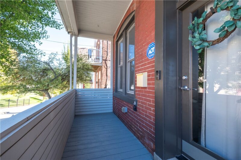 46 Cowan St — photo 4