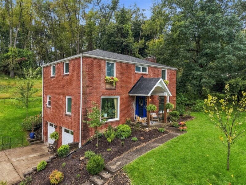 641 Ravencrest Road — photo 2