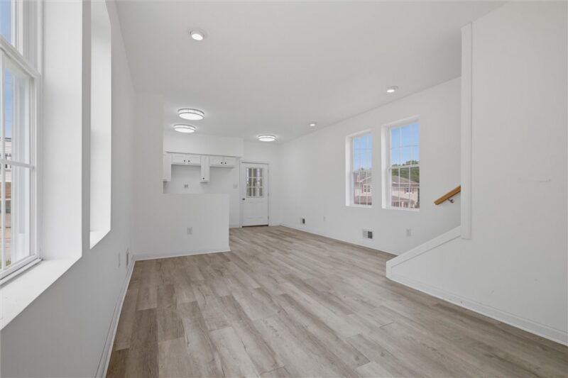 2212 Freeport Road — photo 6