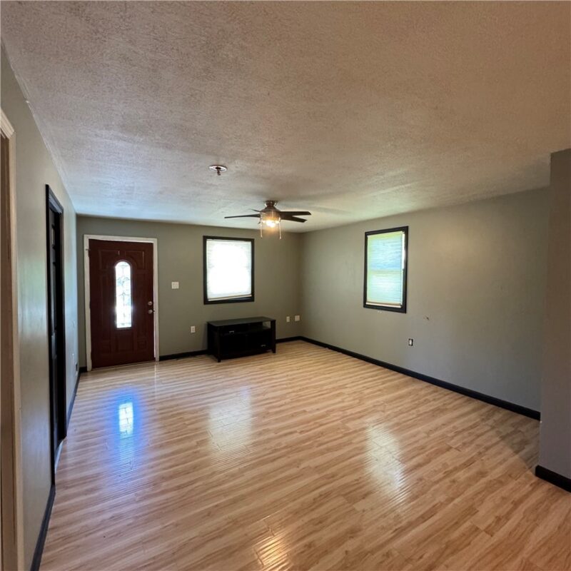 48 Briggs St — photo 3