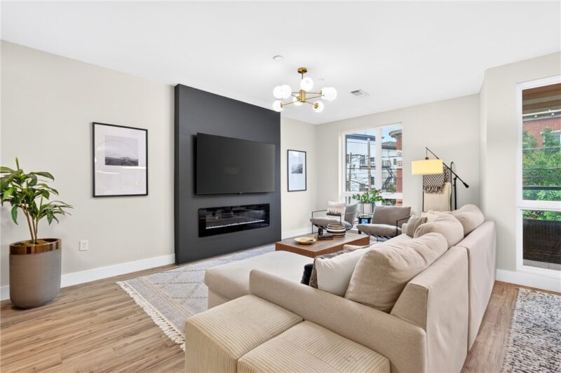 3725 Butler Street 302 — photo 5