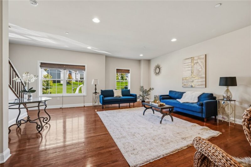 707 Freedom Dr — photo 3