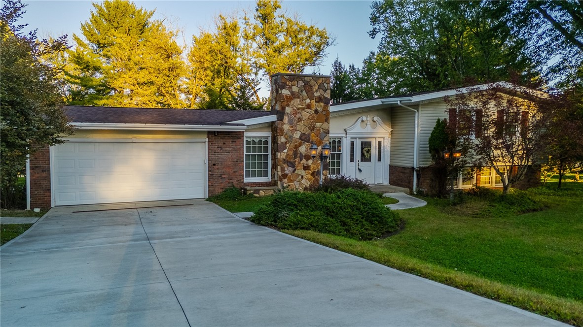 410 MATTY DRIVE — photo 1