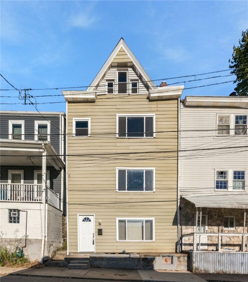 121 Lippert St