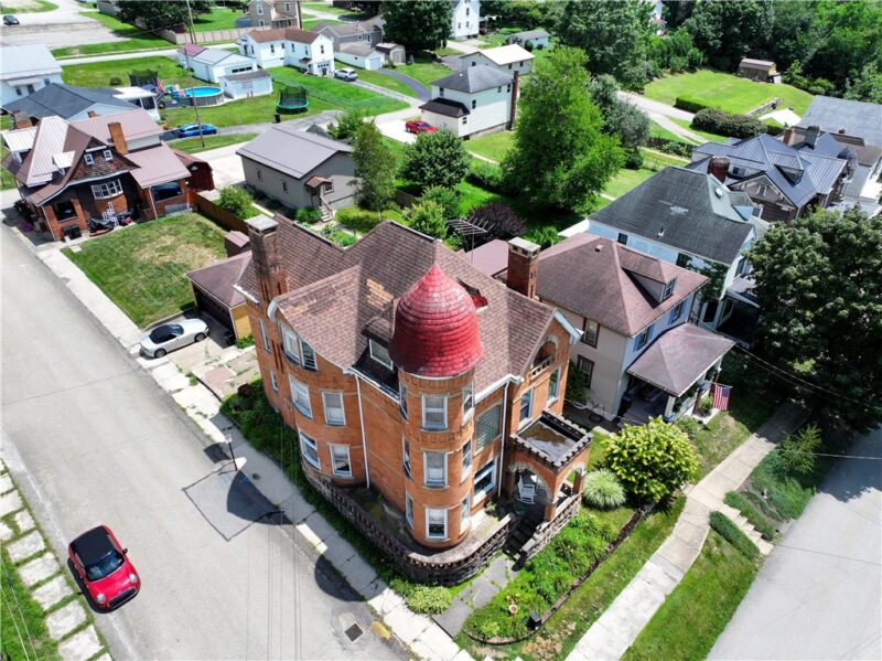 404 Walnut St — photo 2