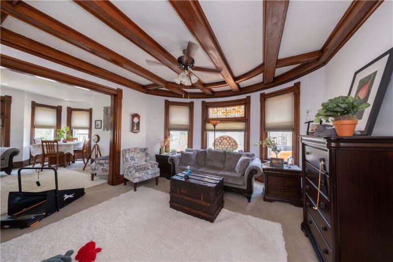 404 Walnut St — photo 6