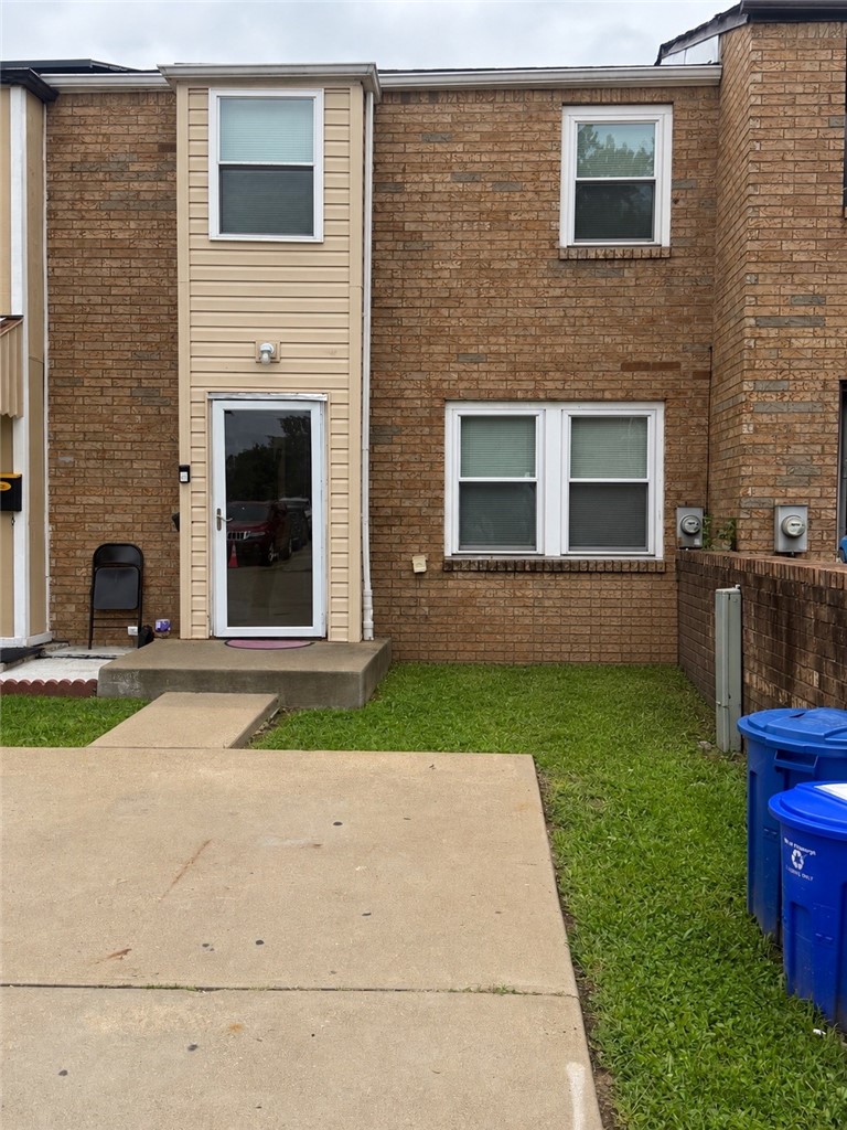316 Enright Ct — photo 1