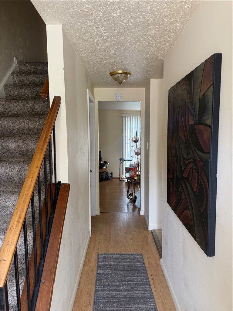 316 Enright Ct — photo 2