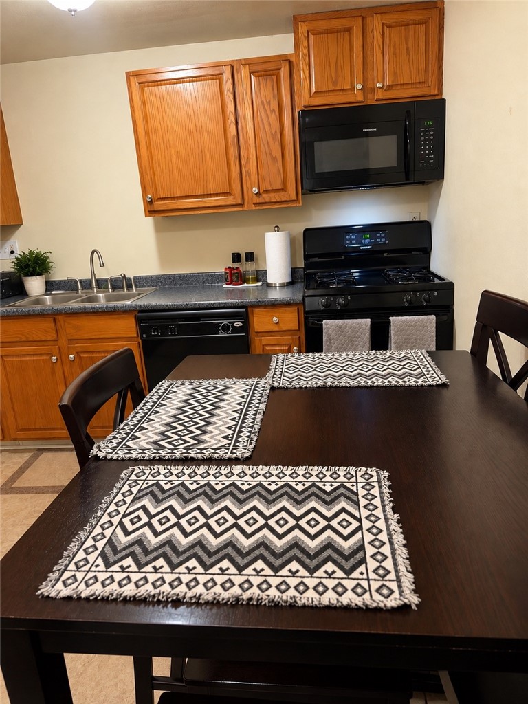 316 Enright Ct — photo 4