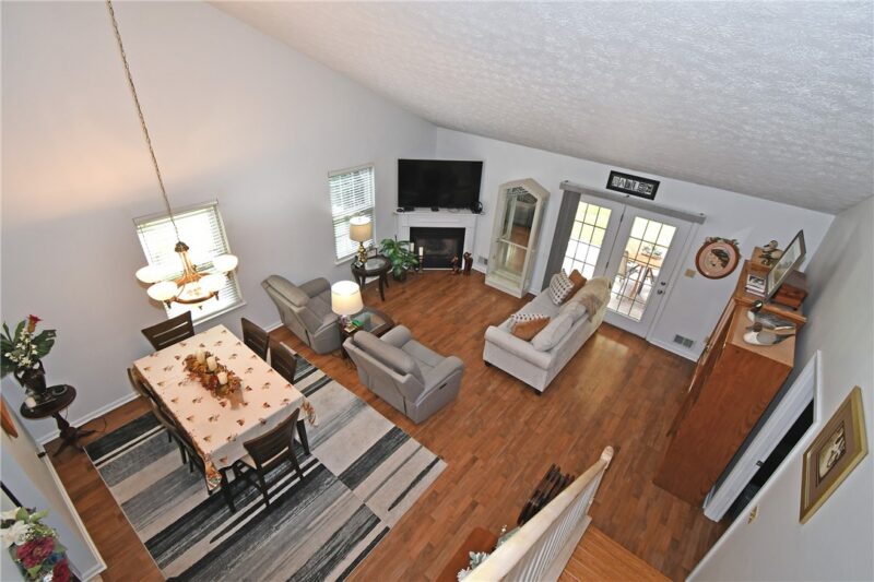 309 Parkview Dr — photo 5