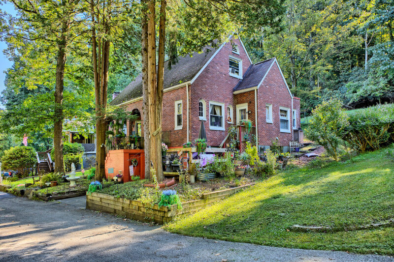 309 Dorothy Louise DRIVE — photo 2