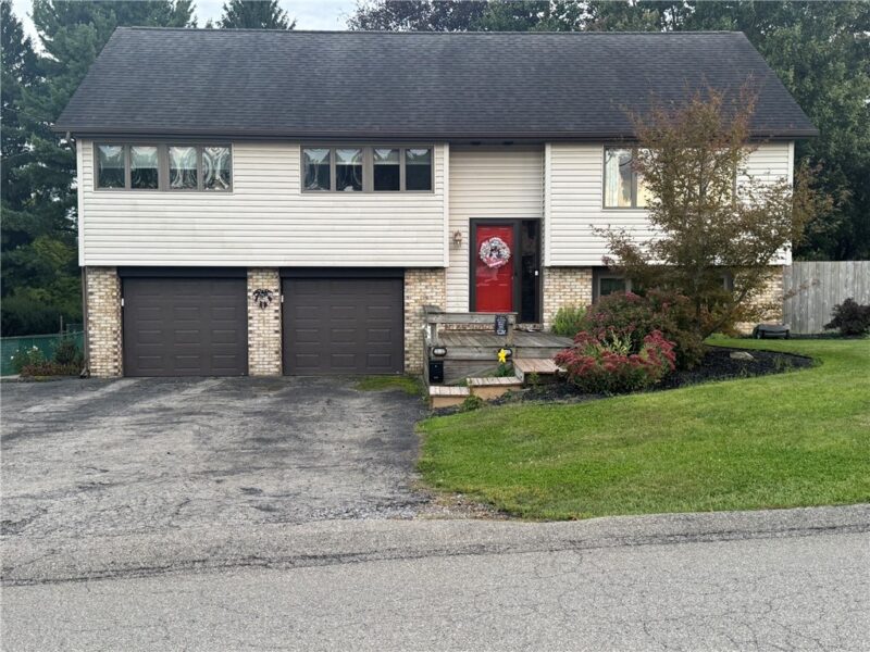 104 Woodbury Dr — photo 2