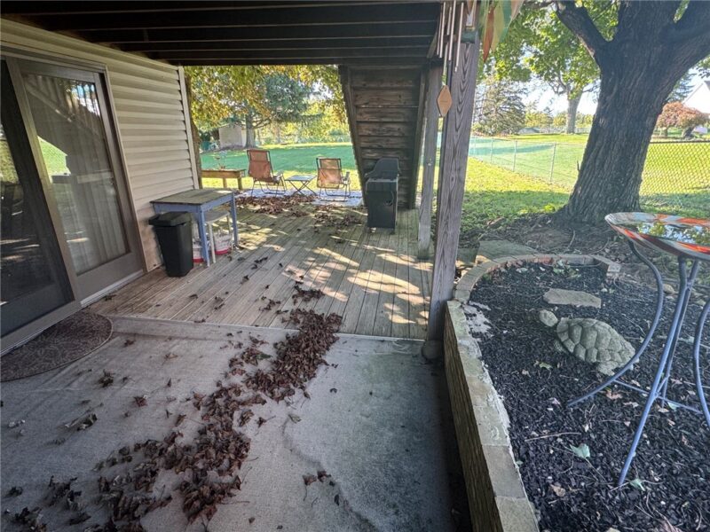 104 Woodbury Dr — photo 8