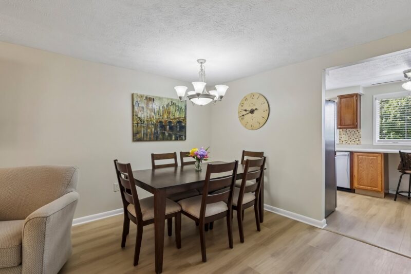 327 Joan of Arc Court — photo 4