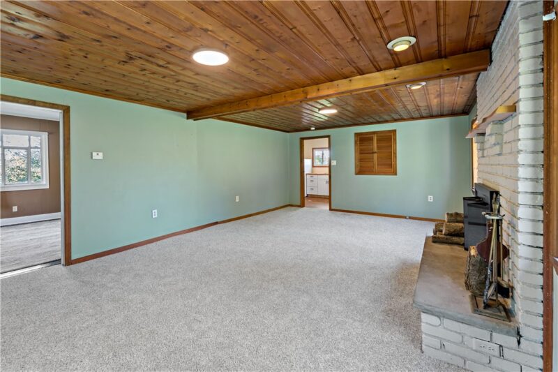 358 Municipal Dr — photo 7