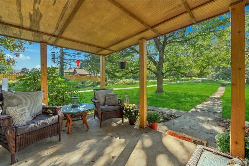 140 McDermott Rd — photo 4