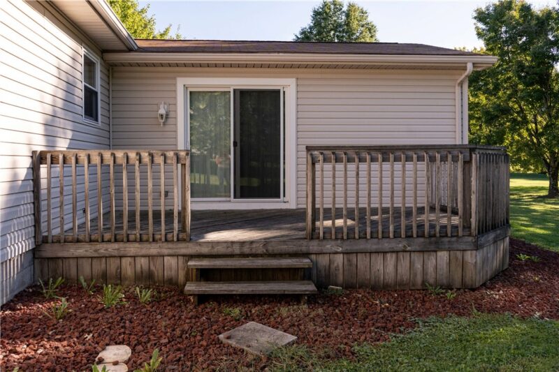 733 Greenfield Rd — photo 4
