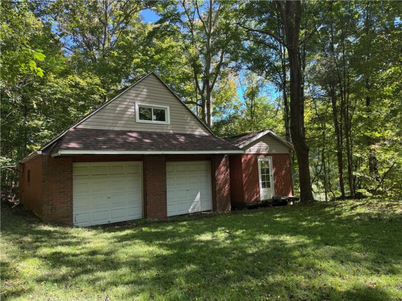 20 Deambroggi Rd — photo 4