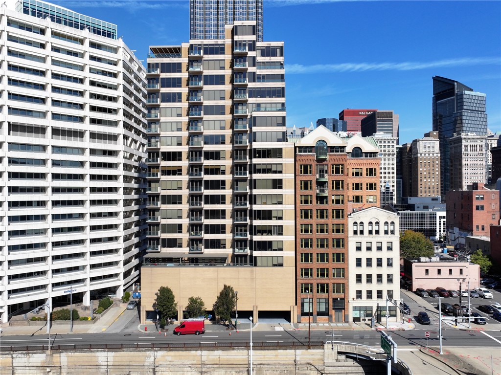 151 Fort Pitt Blvd 1402 — photo 1