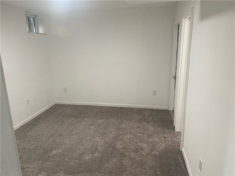 2729 Custer Ave — photo 3