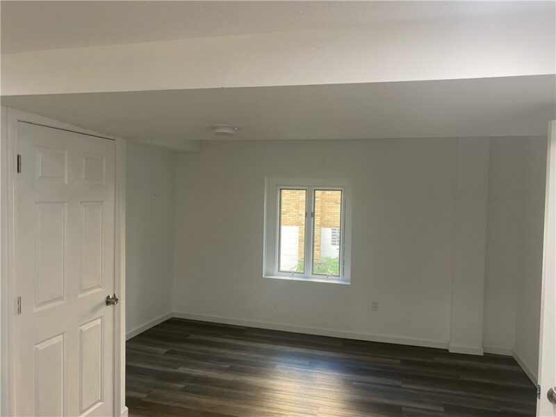 2729 Custer Ave — photo 5