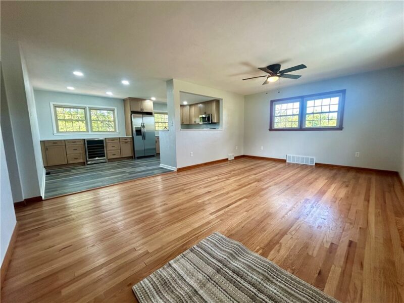714 Maple Dr — photo 4