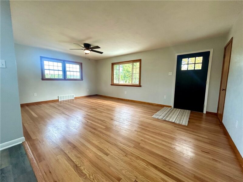 714 Maple Dr — photo 7