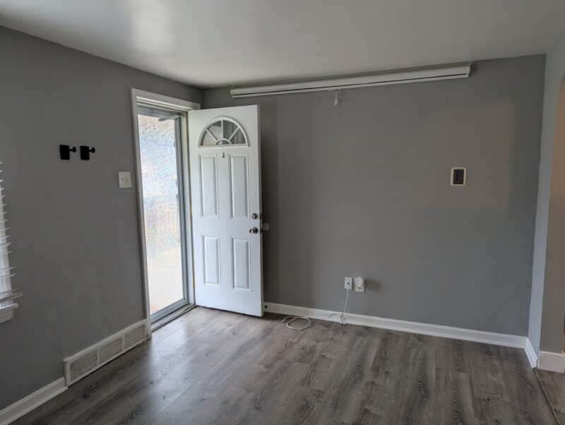 314 James St — photo 2