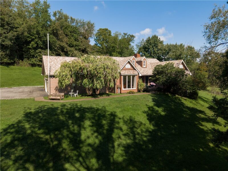 270 Mcdowell Ln — photo 3