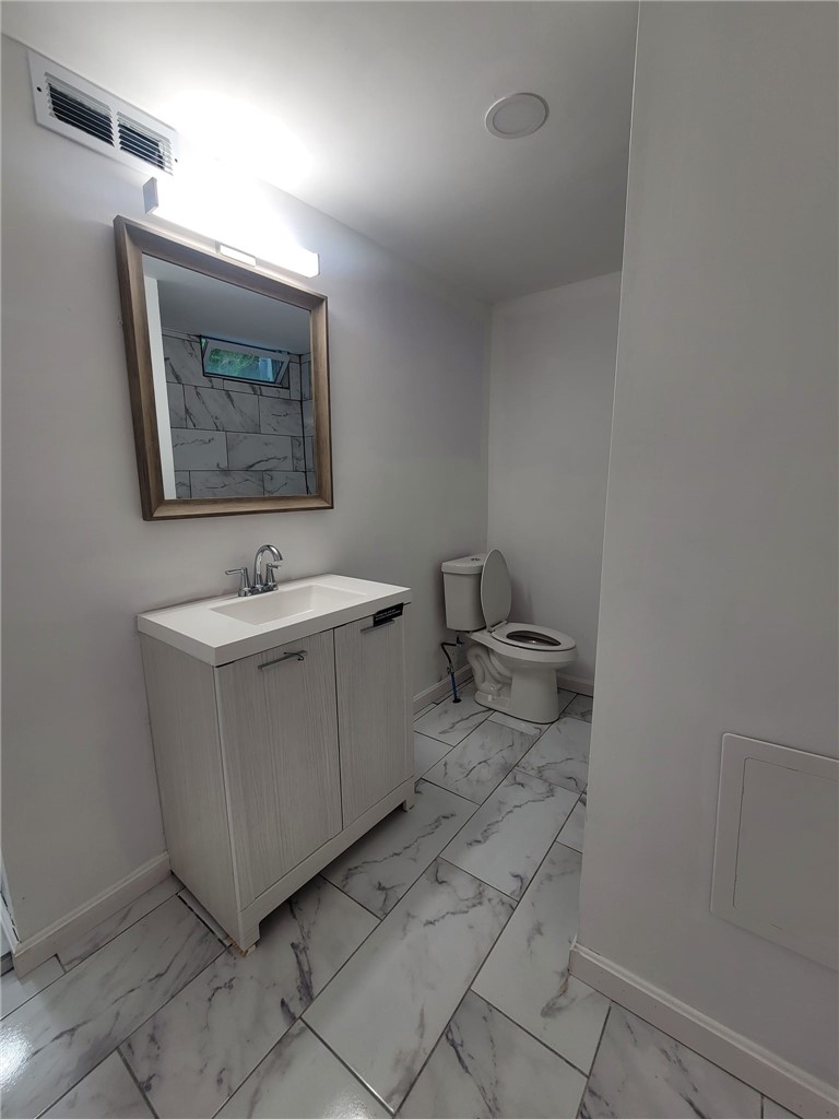 2346 Main St — photo 6