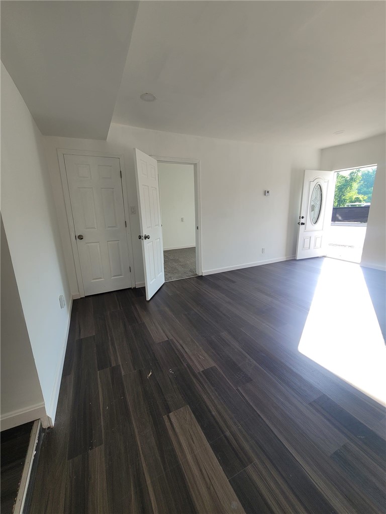 2346 Main St — photo 7