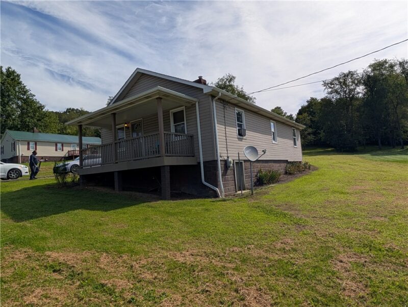 345 THORNTON RD — photo 3