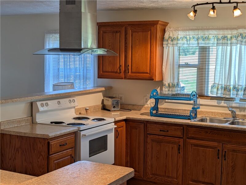 345 THORNTON RD — photo 8
