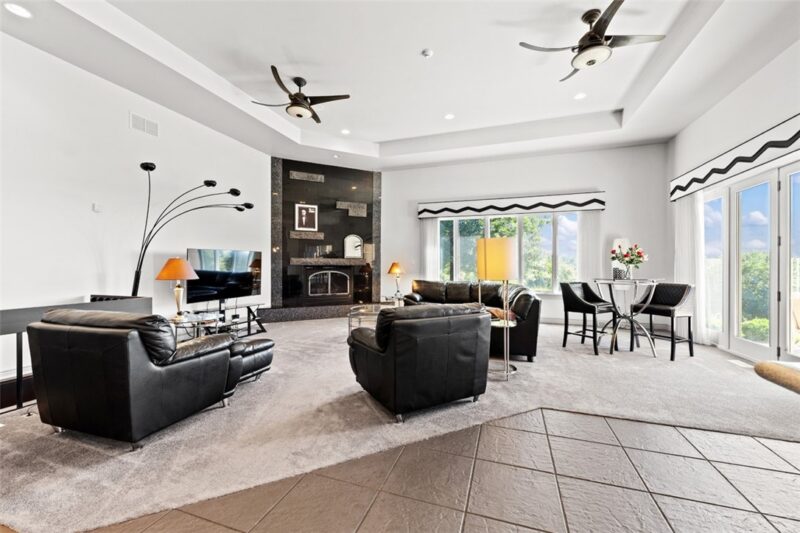 737 Lindwood Drive — photo 8