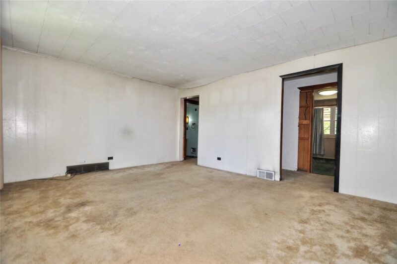 46 Crawford Rd — photo 8